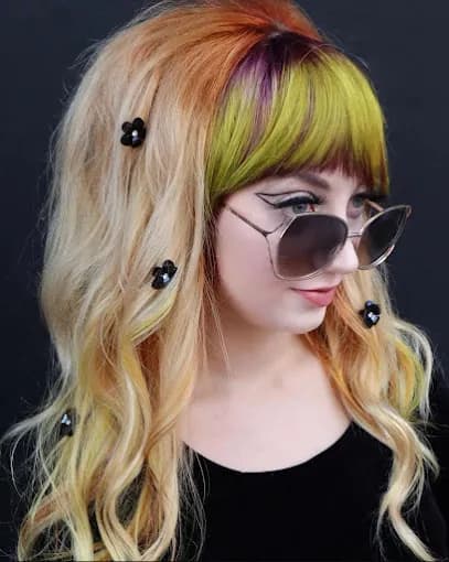 Vinyl Hair Studio - Head Spa