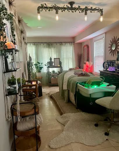 Gina Marias Holistic Hair and Healing - Head Spa