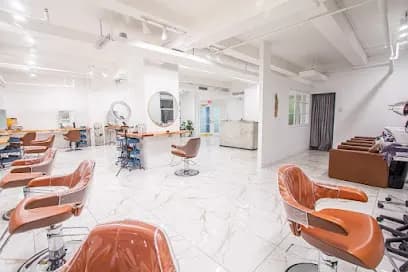 Salon JKU - Head Spa