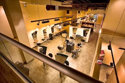 Izzazu Salon, Spa & Blowout Bar - Downtown - Head Spa