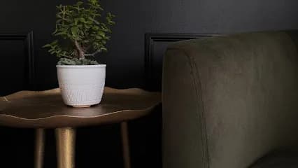 Unorthodox Suites - Head Spa