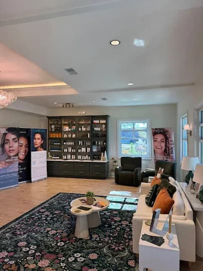Glow Beauty Lab Med Spa - Head Spa