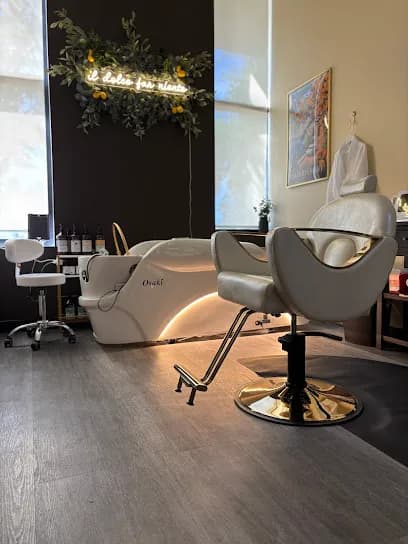 Revolution Hair Lab - Head Spa