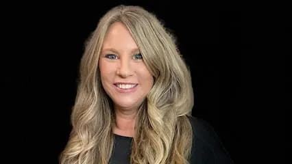 Mirror Mirror Hair Studio and Spa - Head Spa