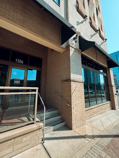 Nash Head Spa + Blowout Bar - Head Spa