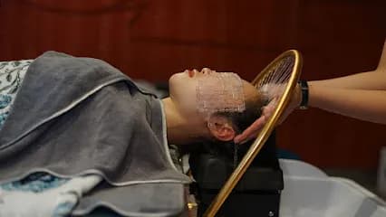 Zelene Head Spa Waterside • Clearfork - Head Spa