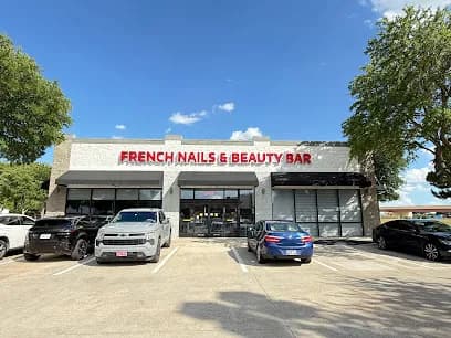 French Nails - Head Spa