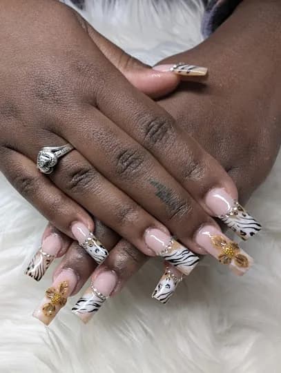 Studio Nails&Lashes Market Heights - Head Spa