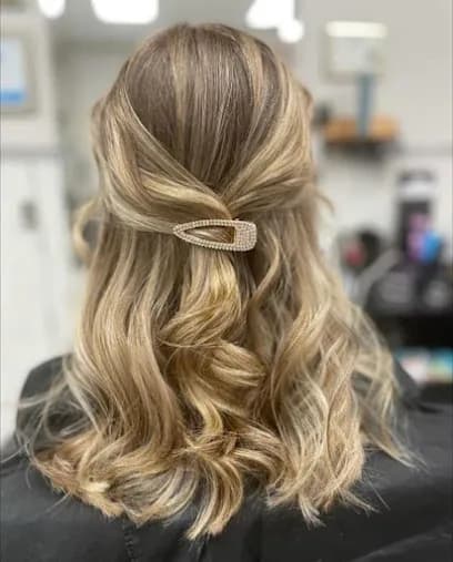 SH Salon - Spring Green Location - Head Spa