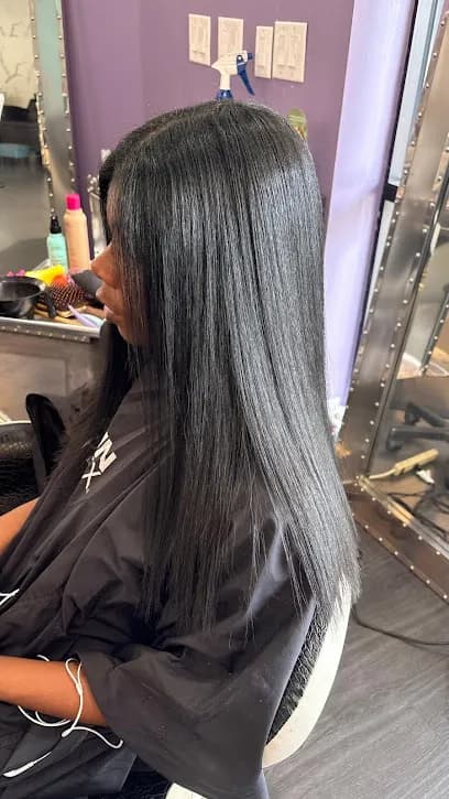 Joyez Salon Spa - Head Spa