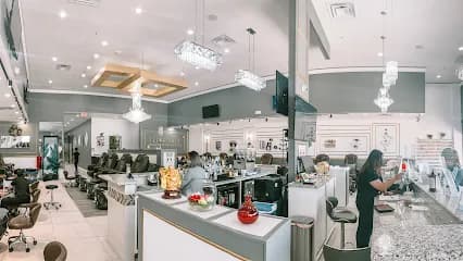 Hot Pink Nail Bar - Head Spa