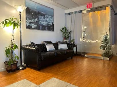 Aromatherapy Massage & Skin Care - Head Spa