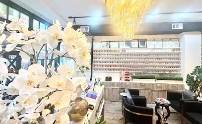 King's Men Spa & Barber - Head Spa