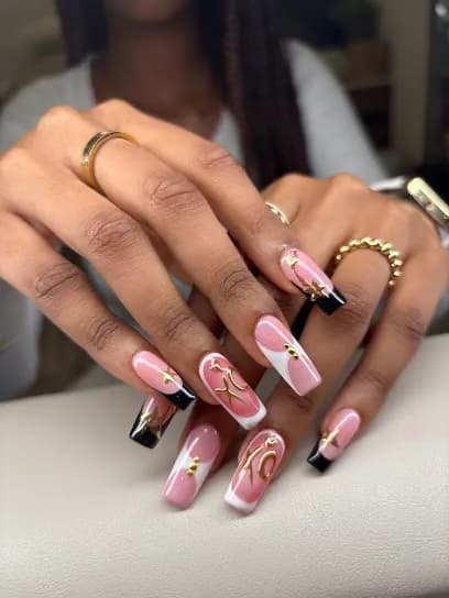 The Herbal Nail Spa - Head Spa