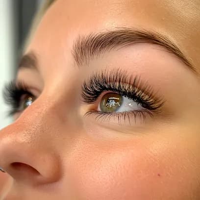 Head Spa & Eyelash - Head Spa