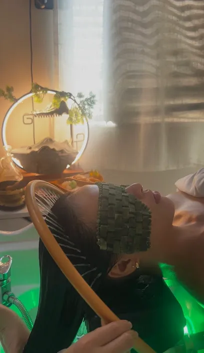 Defined Beauty Studio & Head Spa - Head Spa