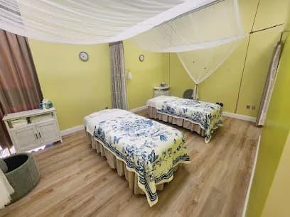 8&8 Salon Hair & Scalp - Head Spa