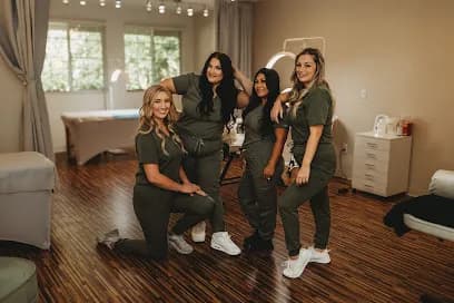 Renue Advanced Cosmetics & Head Spa - Head Spa