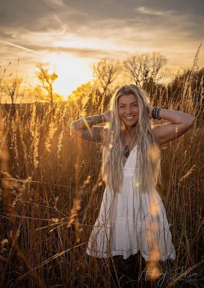 Illumitive Hair & Healing - Head Spa