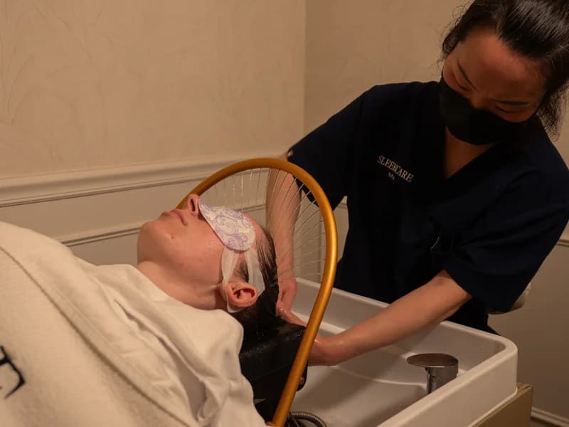 SleekCare Spa - Head Spa